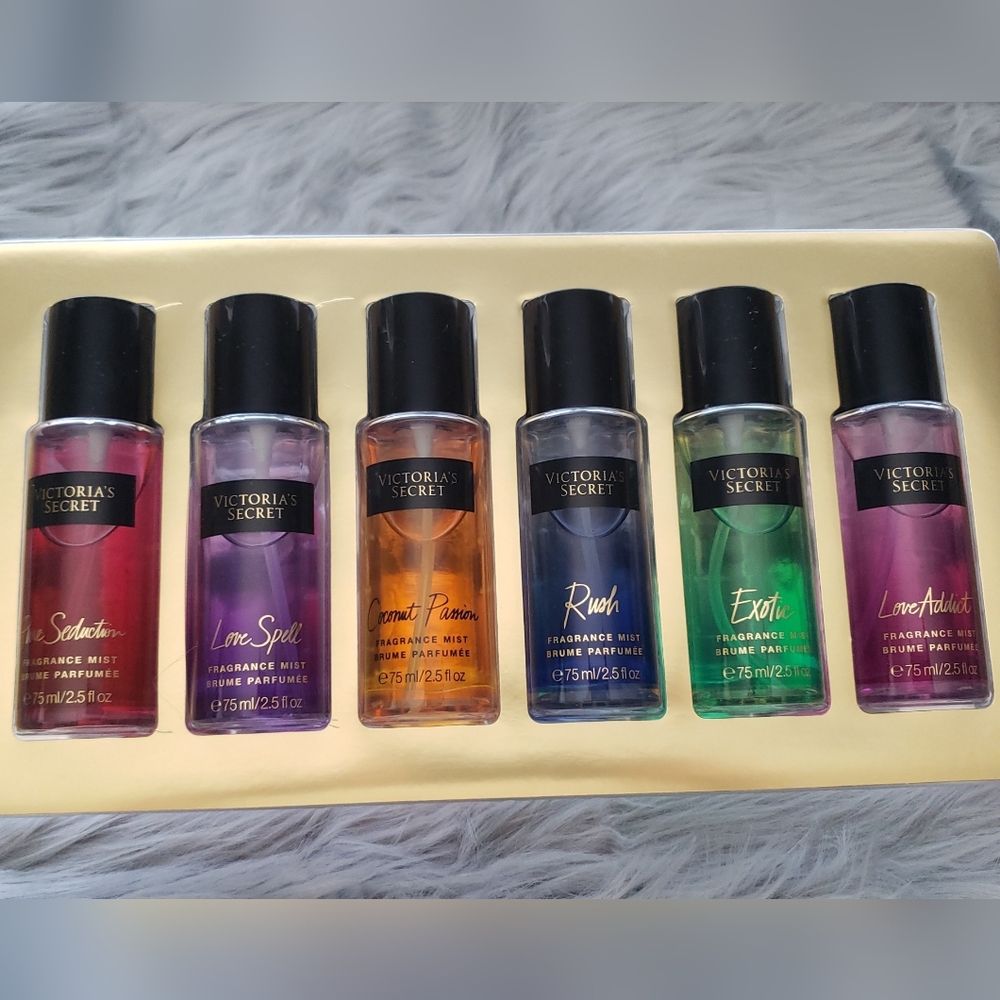 ***SOLD*** Victoria's Secret Fragrance Mist Set